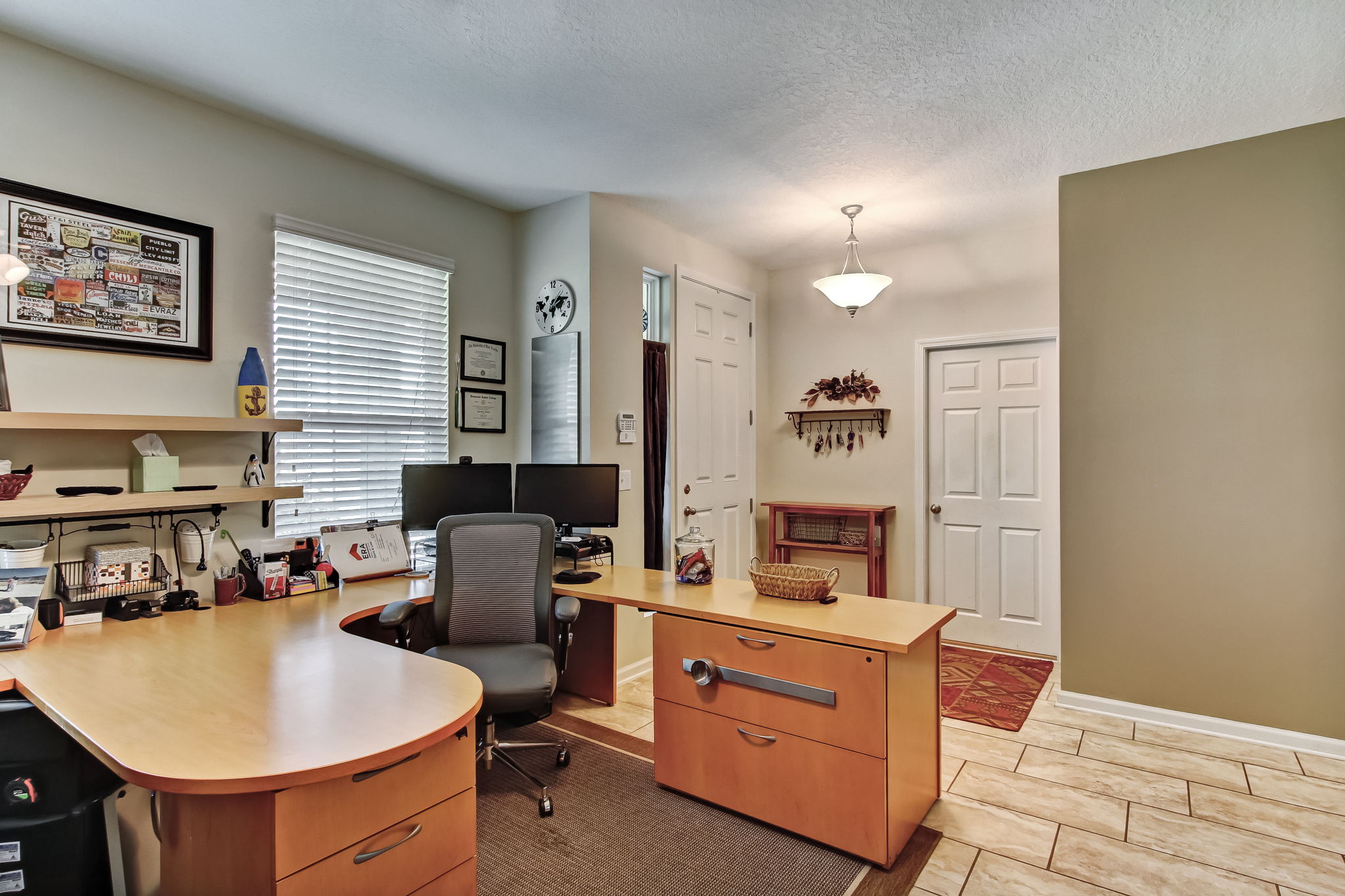 Living Room/Office
