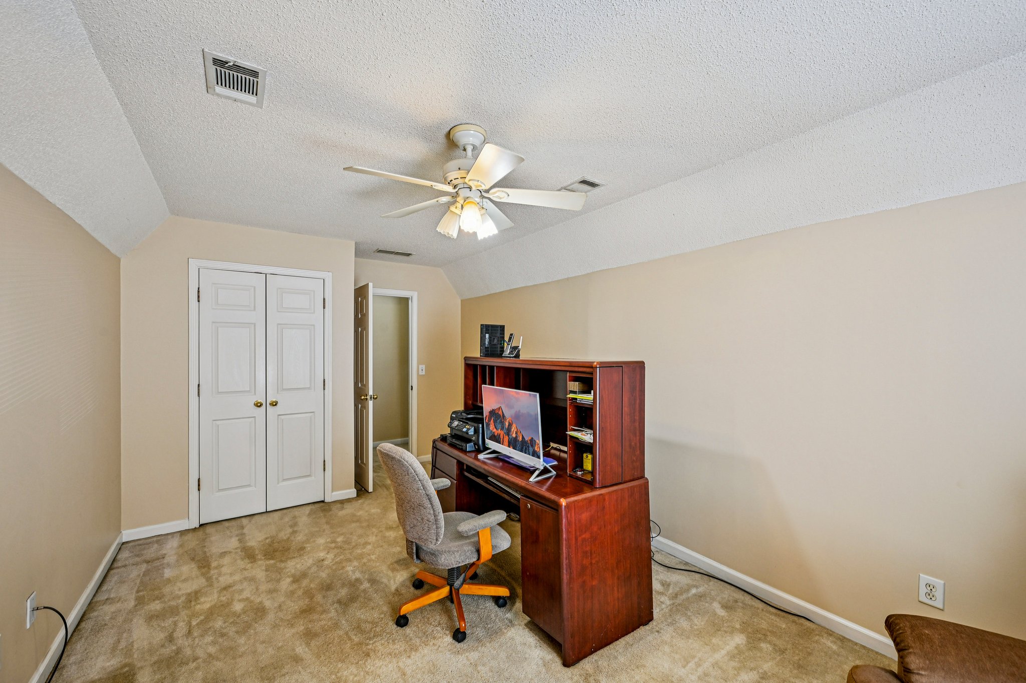 Dunning Keep-S1701-033.jpg