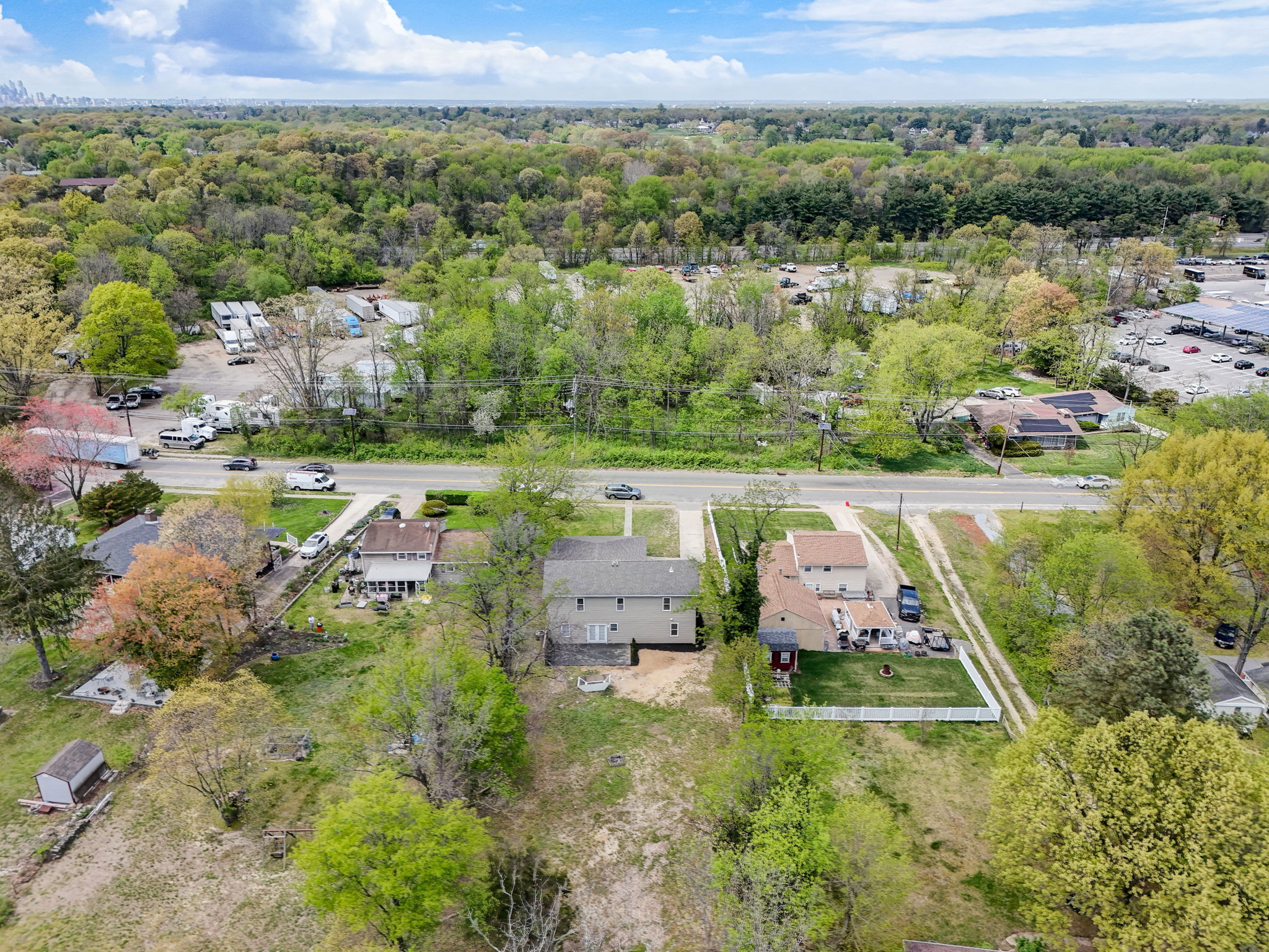 E Oak Ave-058