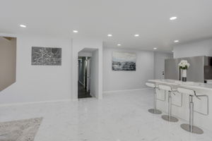 E Oak Ave-011