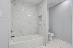 E Oak Ave-021