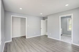 E Oak Ave-029