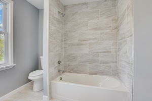 E Oak Ave-033
