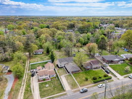 E Oak Ave-052
