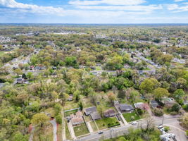 E Oak Ave-053