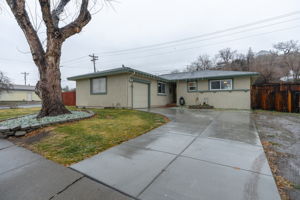 120 Eric Ave, Sparks, NV 89431, USA Photo 0