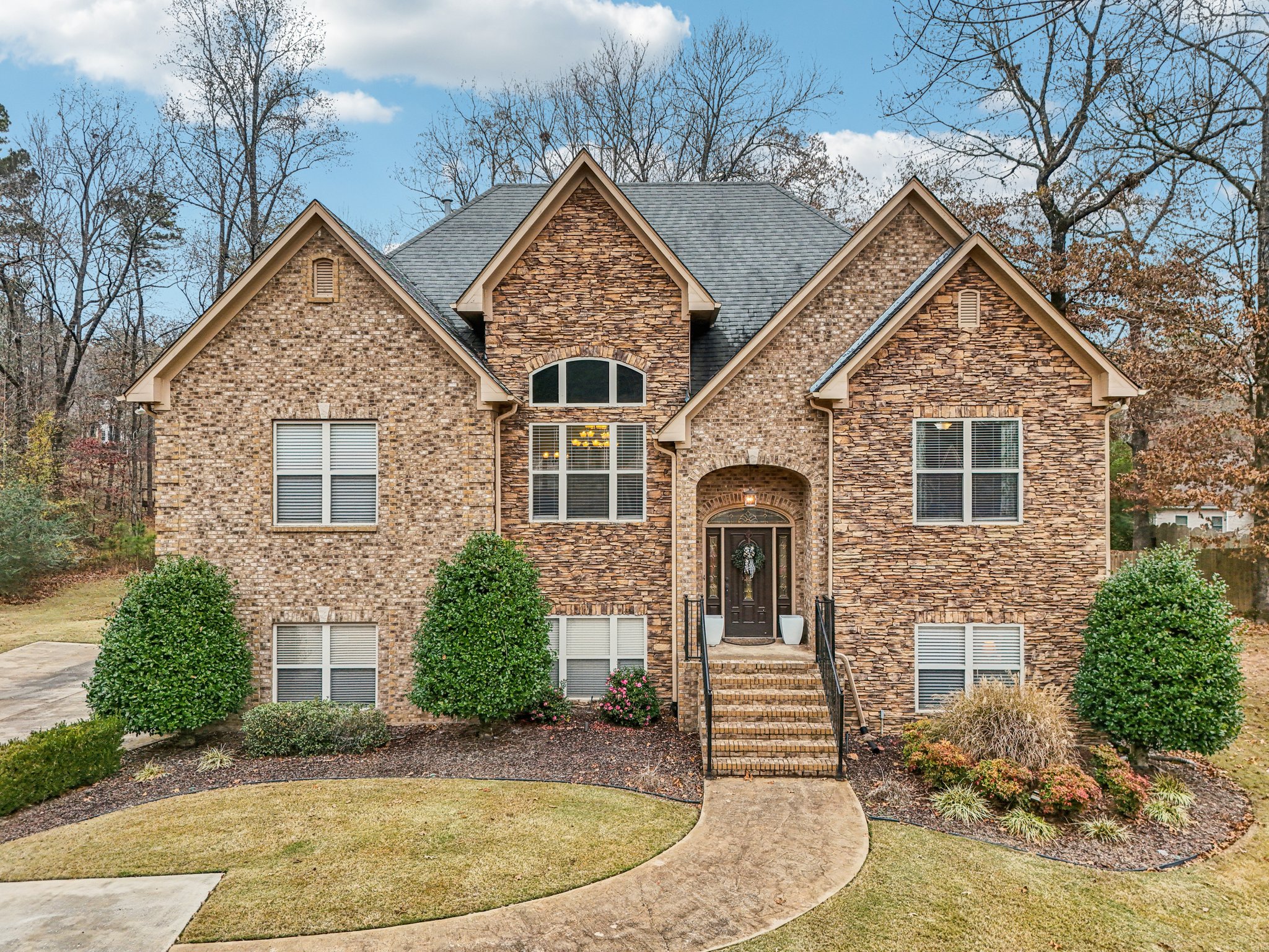 Flagstone Dr-S0512-002.jpg