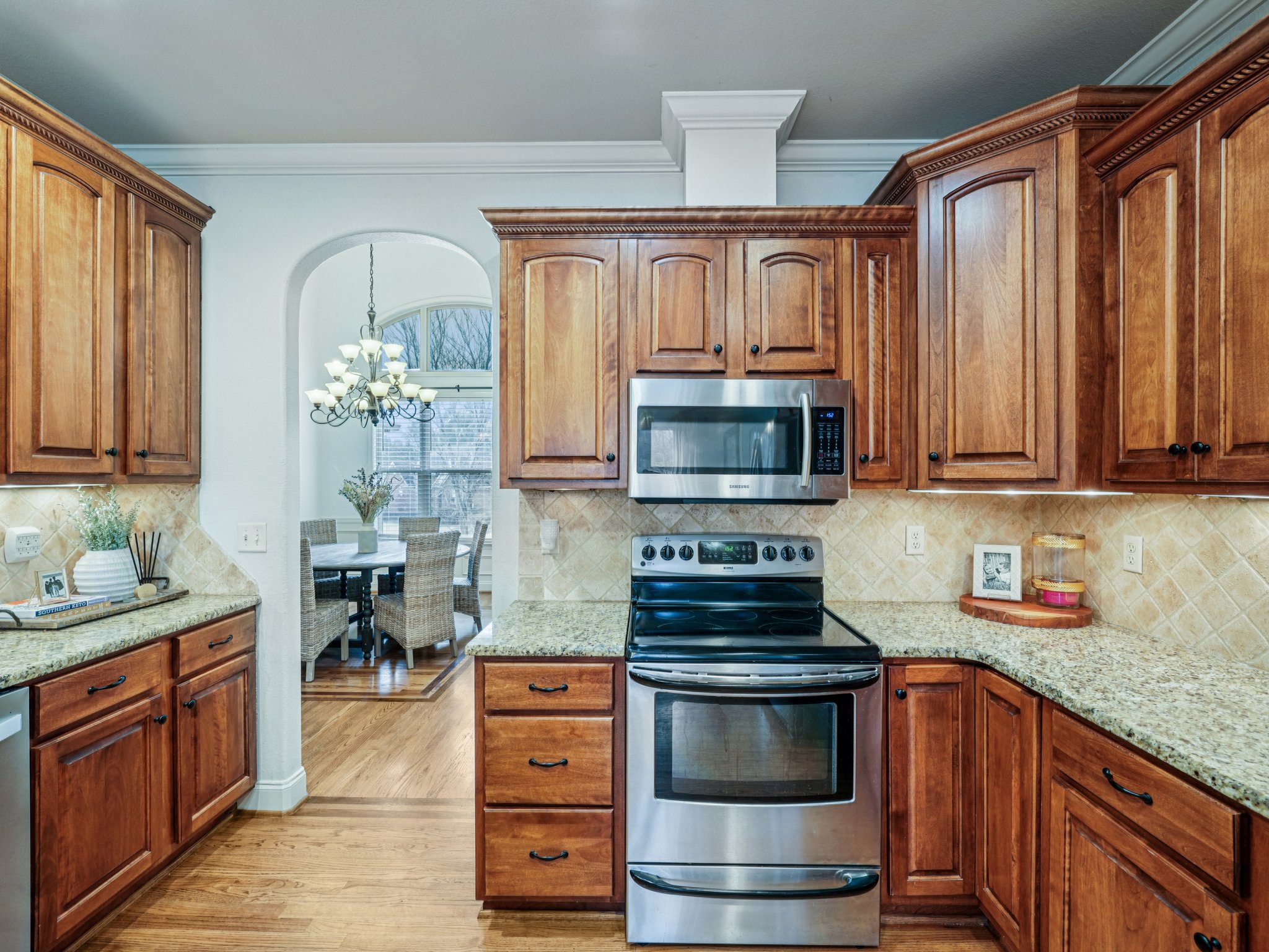 Flagstone Dr-S0512-020.jpg