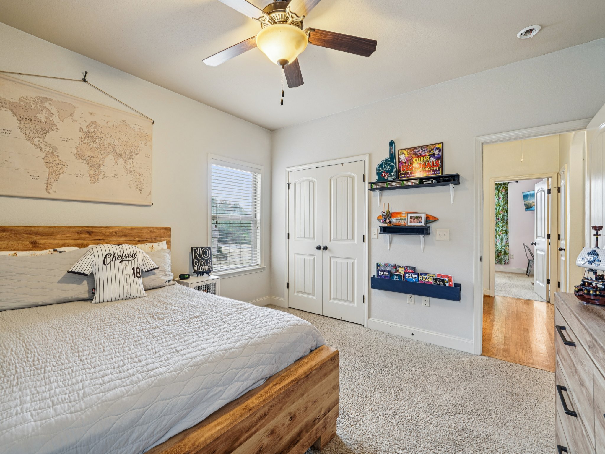 Flagstone Dr-S0512-023.jpg