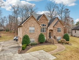 Flagstone Dr-S0512-003.jpg