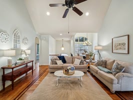 Flagstone Dr-S0512-008.jpg