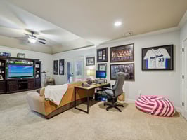 Flagstone Dr-S0512-038.jpg