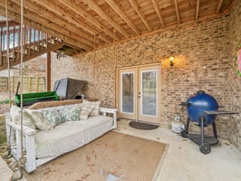 Flagstone Dr-S0512-043.jpg