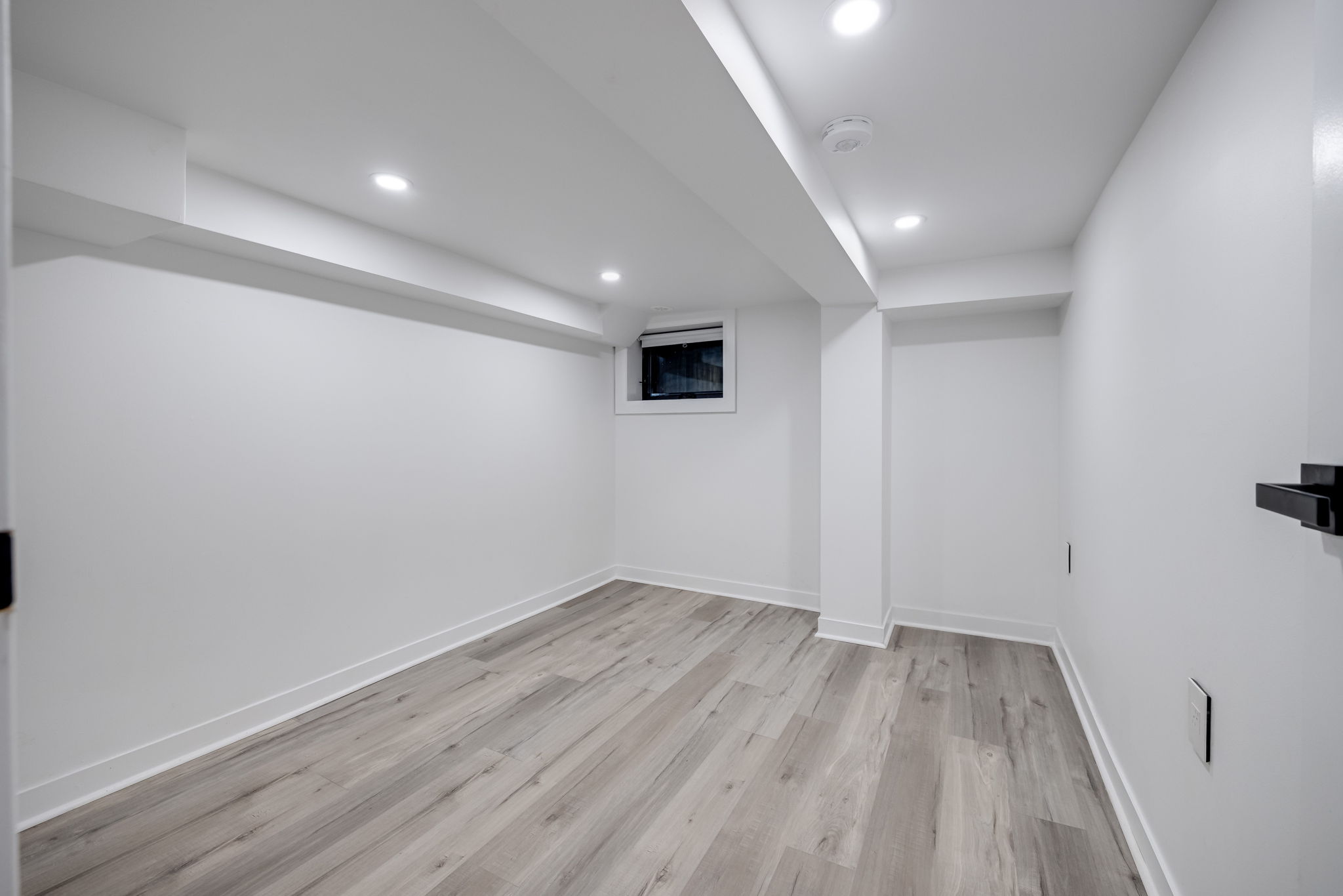 Toronto property showcase — delivered property photograph 12