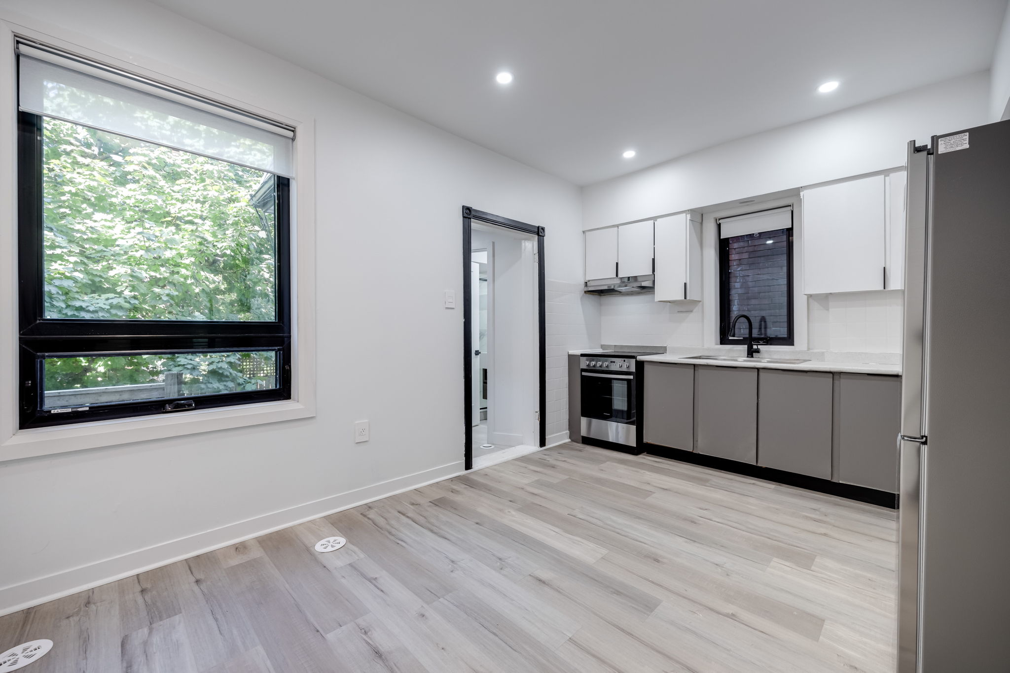 Toronto property showcase — delivered property photograph 8