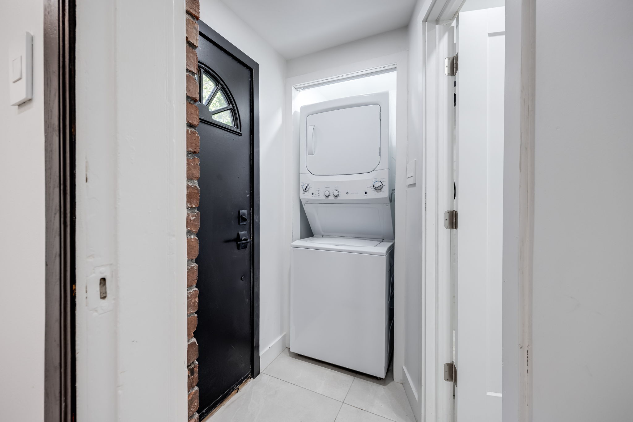 Toronto property showcase — delivered property photograph 15