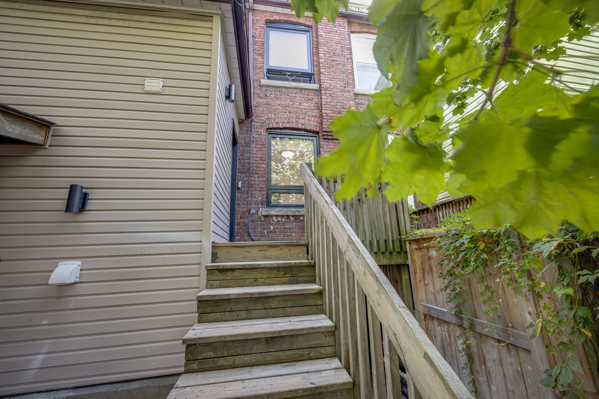 Toronto property showcase — delivered property photograph 4