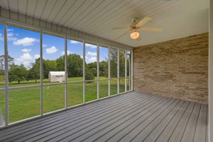 Screened-in Porch