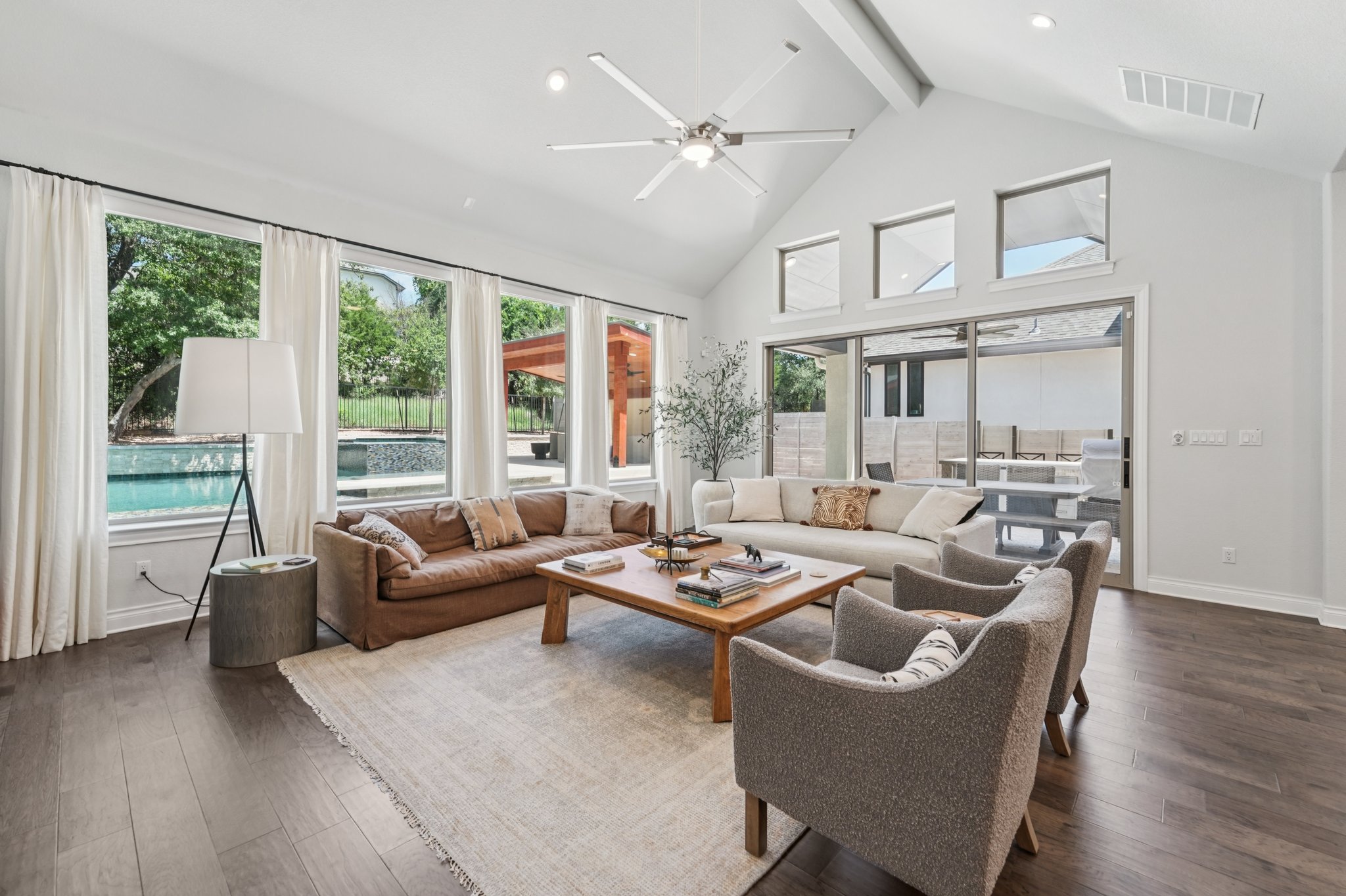 Hollytree Ct-S2407-009.jpg