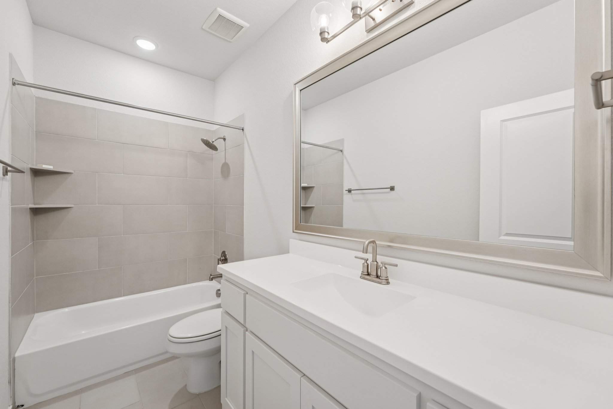 Hollytree Ct-S2407-029.jpg