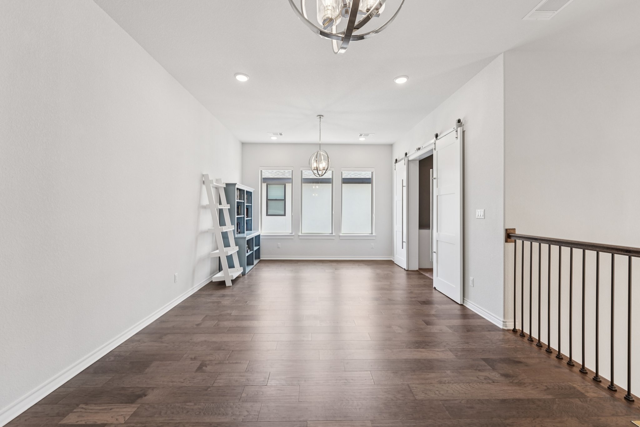 Hollytree Ct-S2407-037.jpg