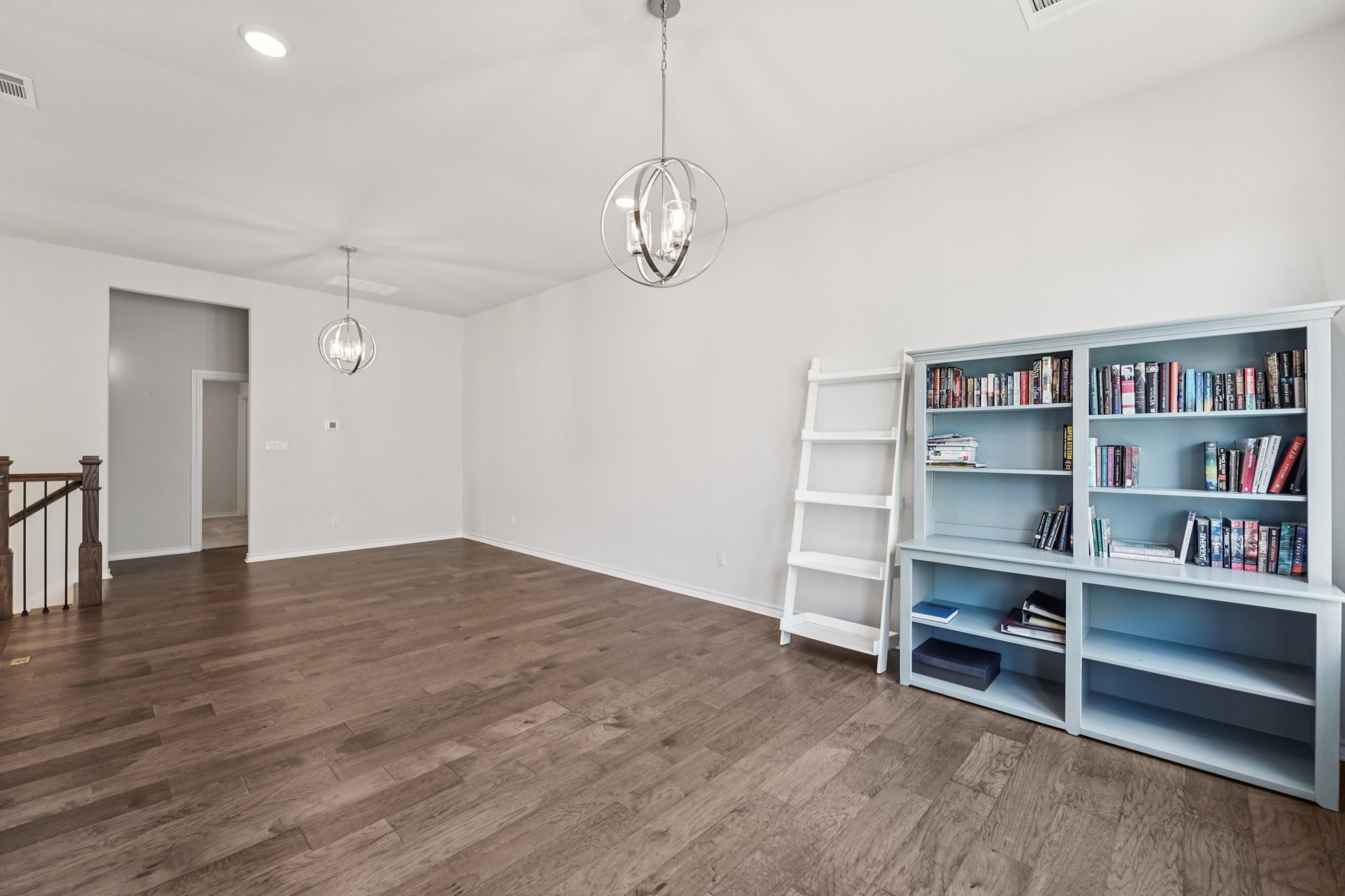 Hollytree Ct-S2407-038.jpg