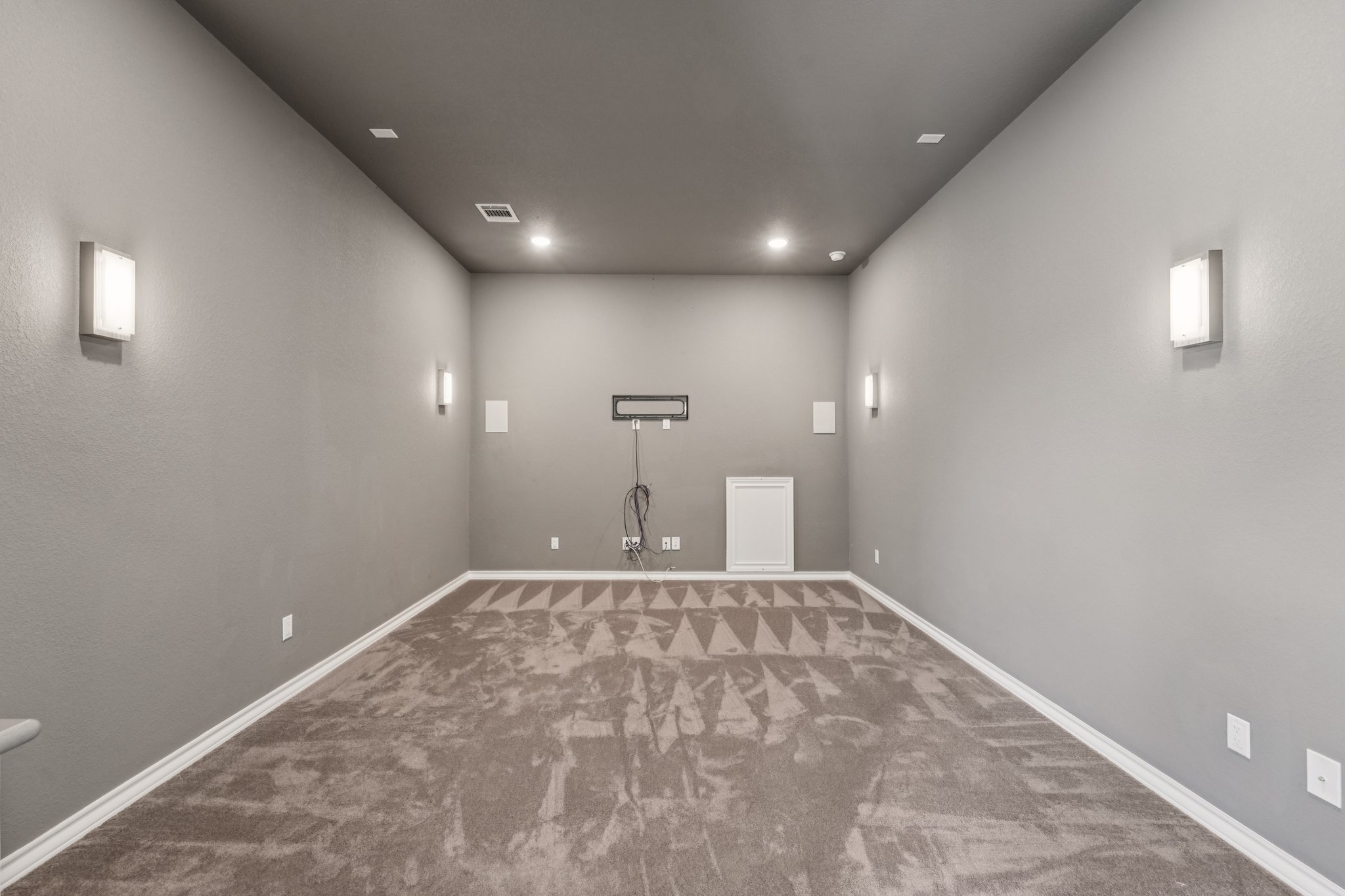 Hollytree Ct-S2407-040.jpg