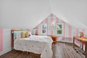 Photo 40