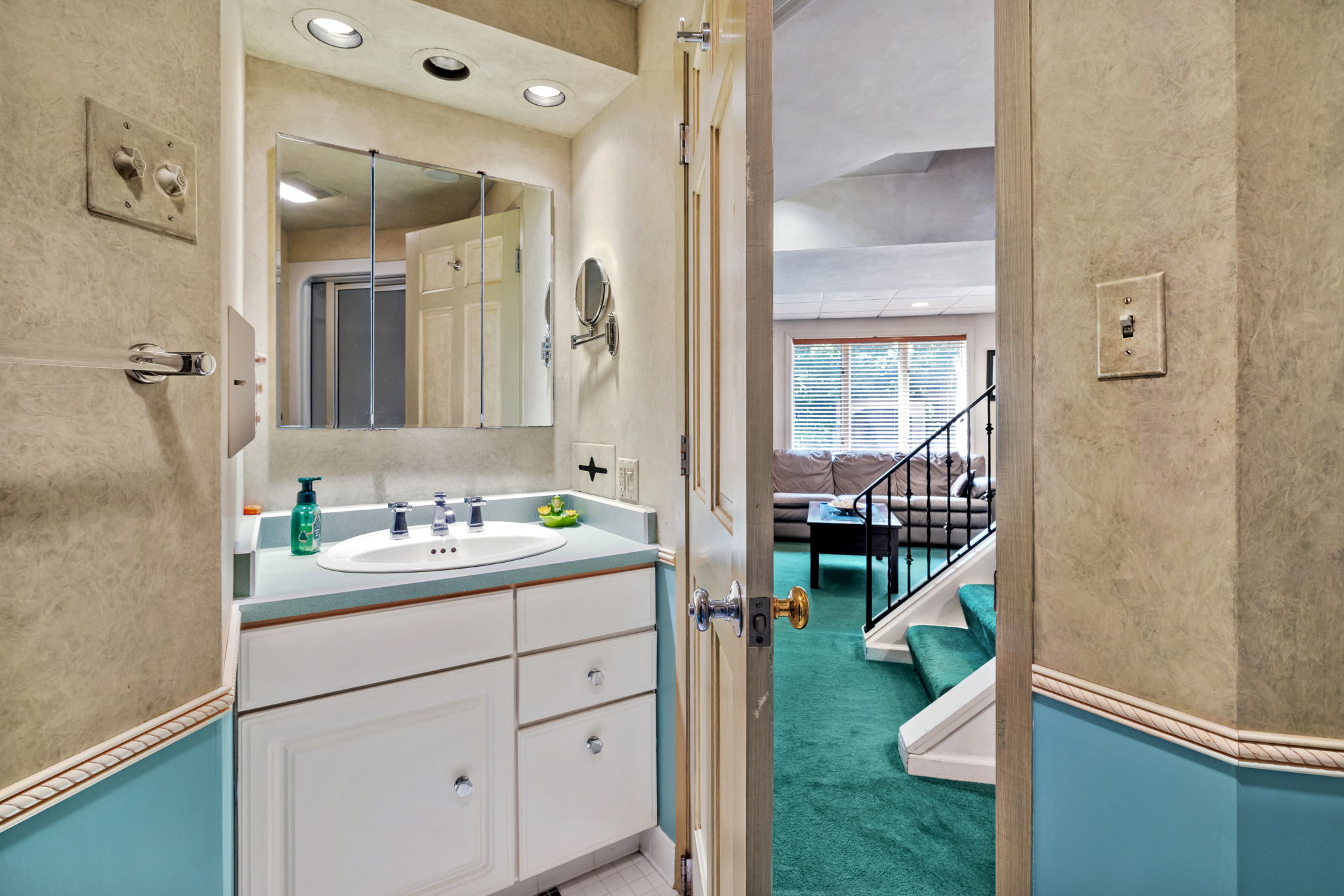 Photo 41