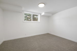 120 Parkglen Crescent SE, Calgary, AB T2J 4M1, Canada Photo 40