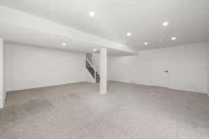 120 Parkglen Crescent SE, Calgary, AB T2J 4M1, Canada Photo 44