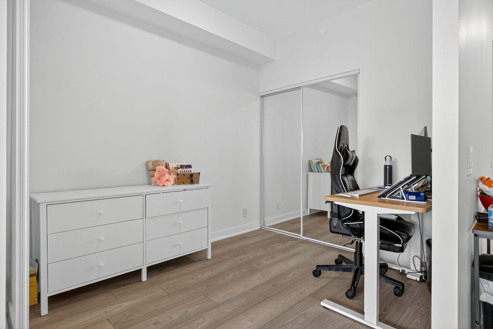 120 Parliament St Unit 1211 Toronto, ON M5A 0N6