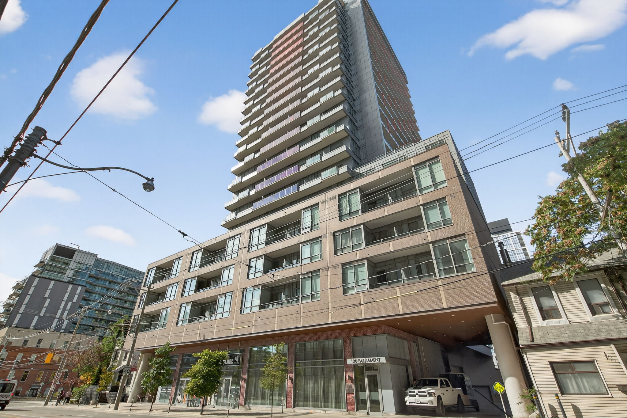 120 Parliament St Unit 1211 Toronto, ON M5A 0N6