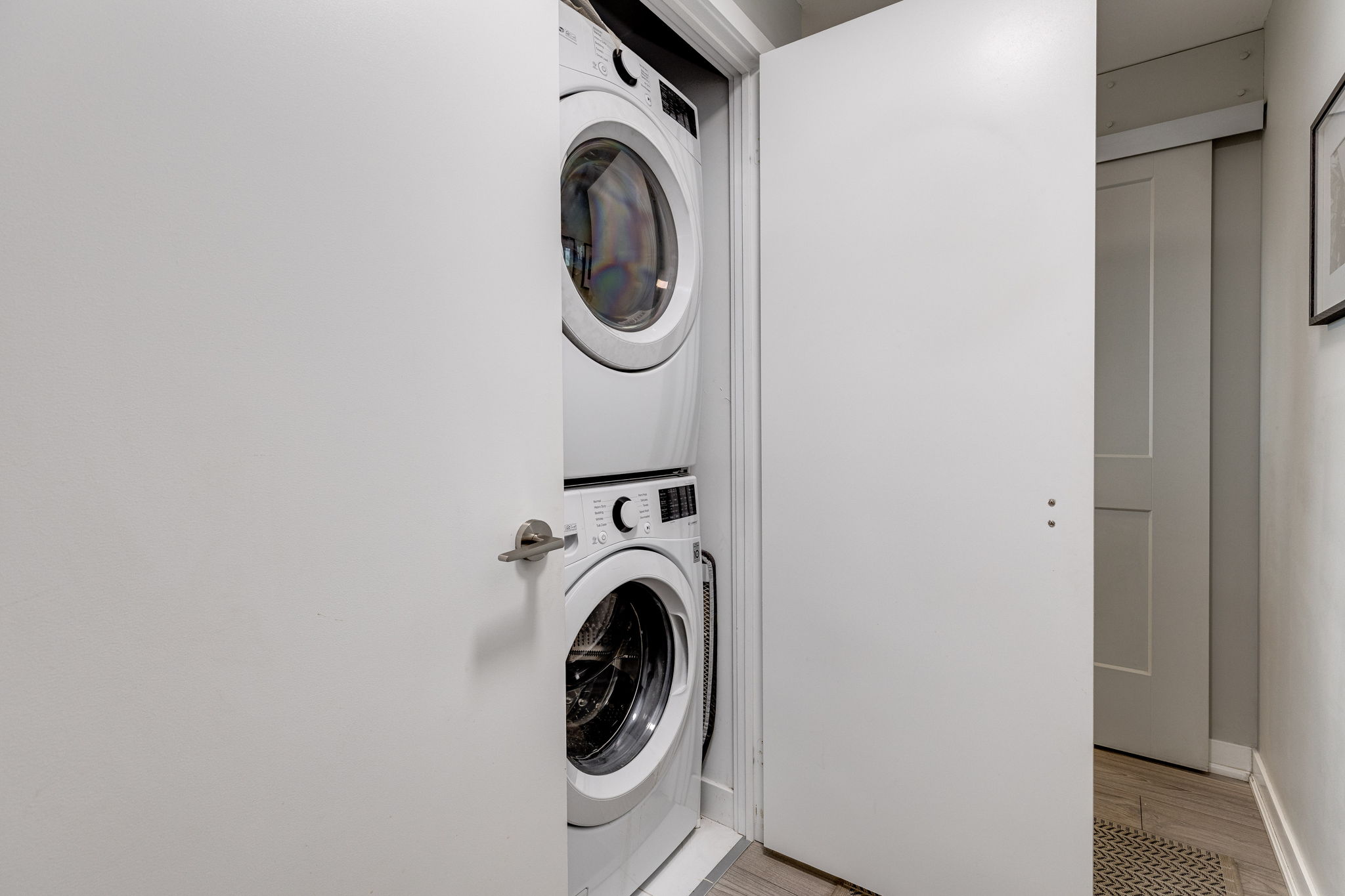 Toronto property showcase — delivered property photograph 20