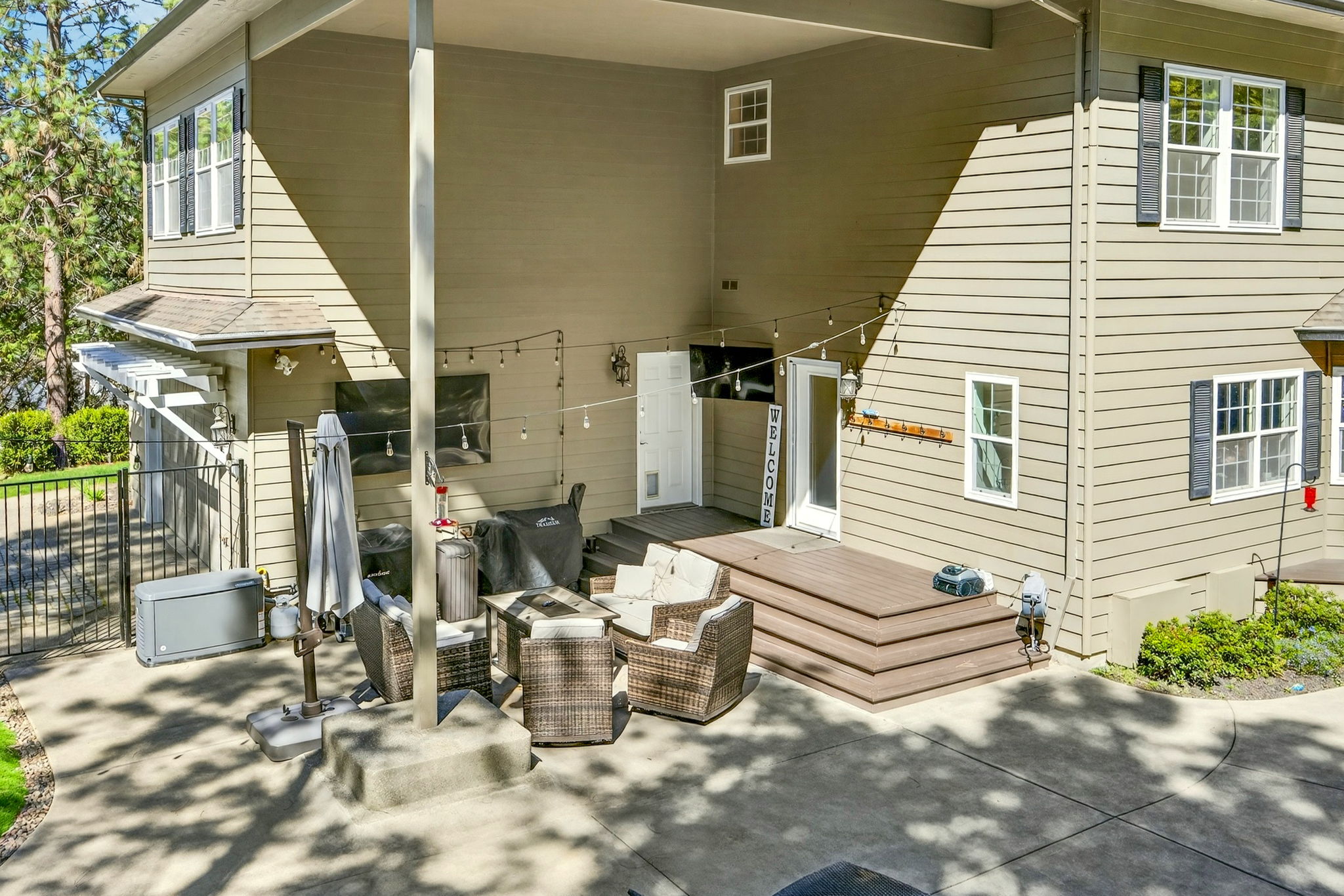  Photo 41