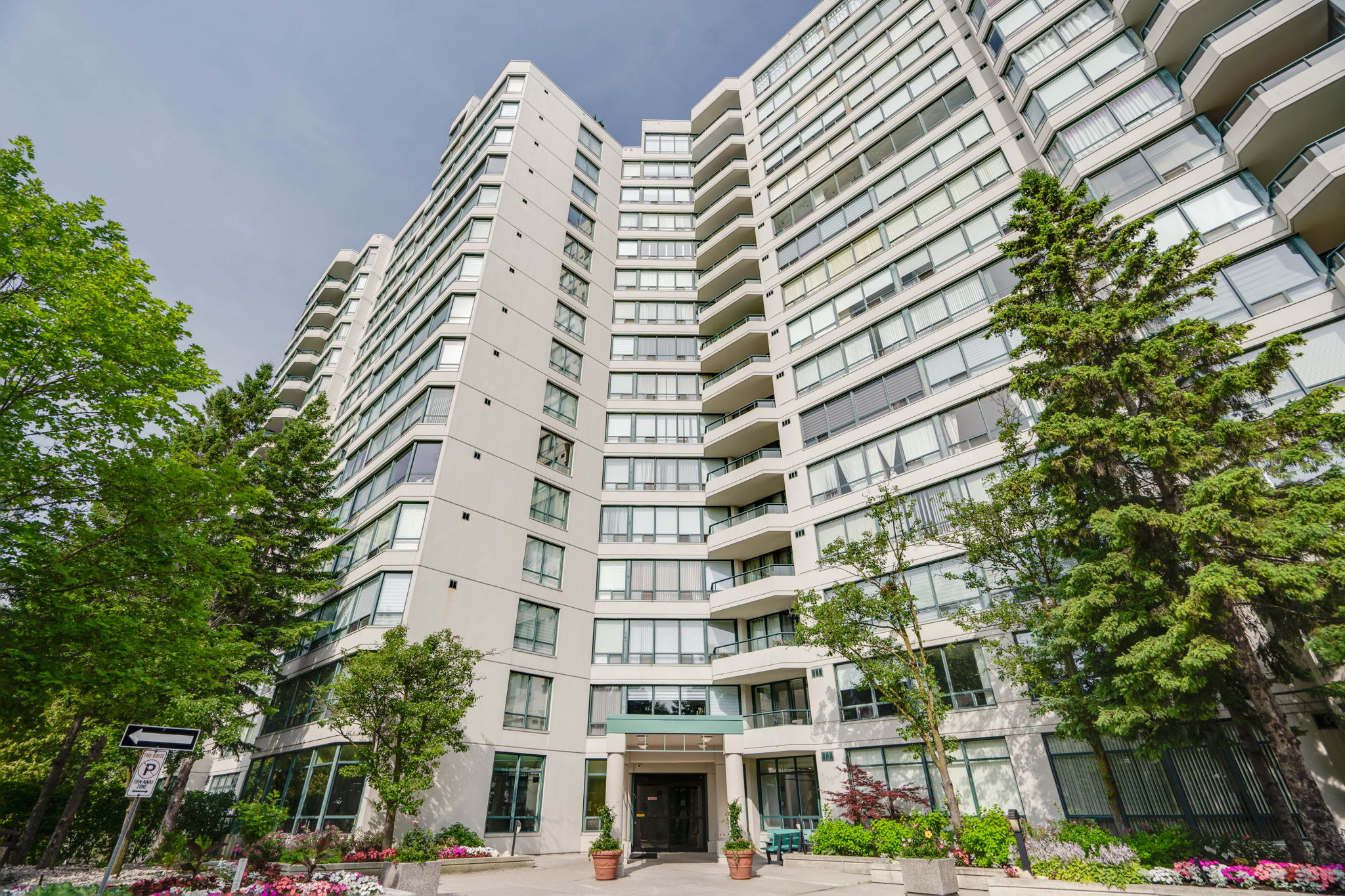 120 Promenade Cir