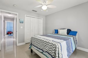 Rachel Lin Ln-S0704-022.jpg