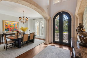 Foyer/Dining Room
