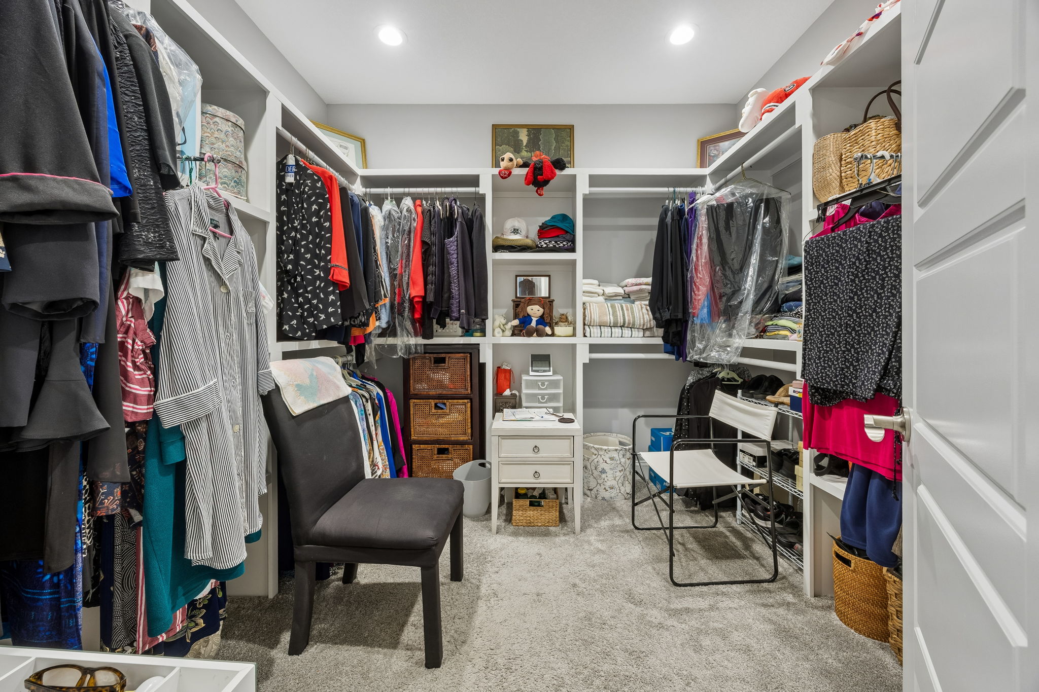Primary Bedroom Closet