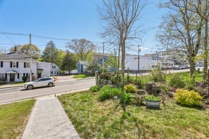 Village St unit a-S0505-004.jpg
