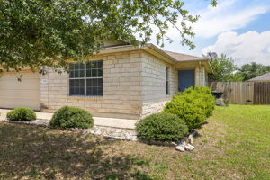  Photo 0