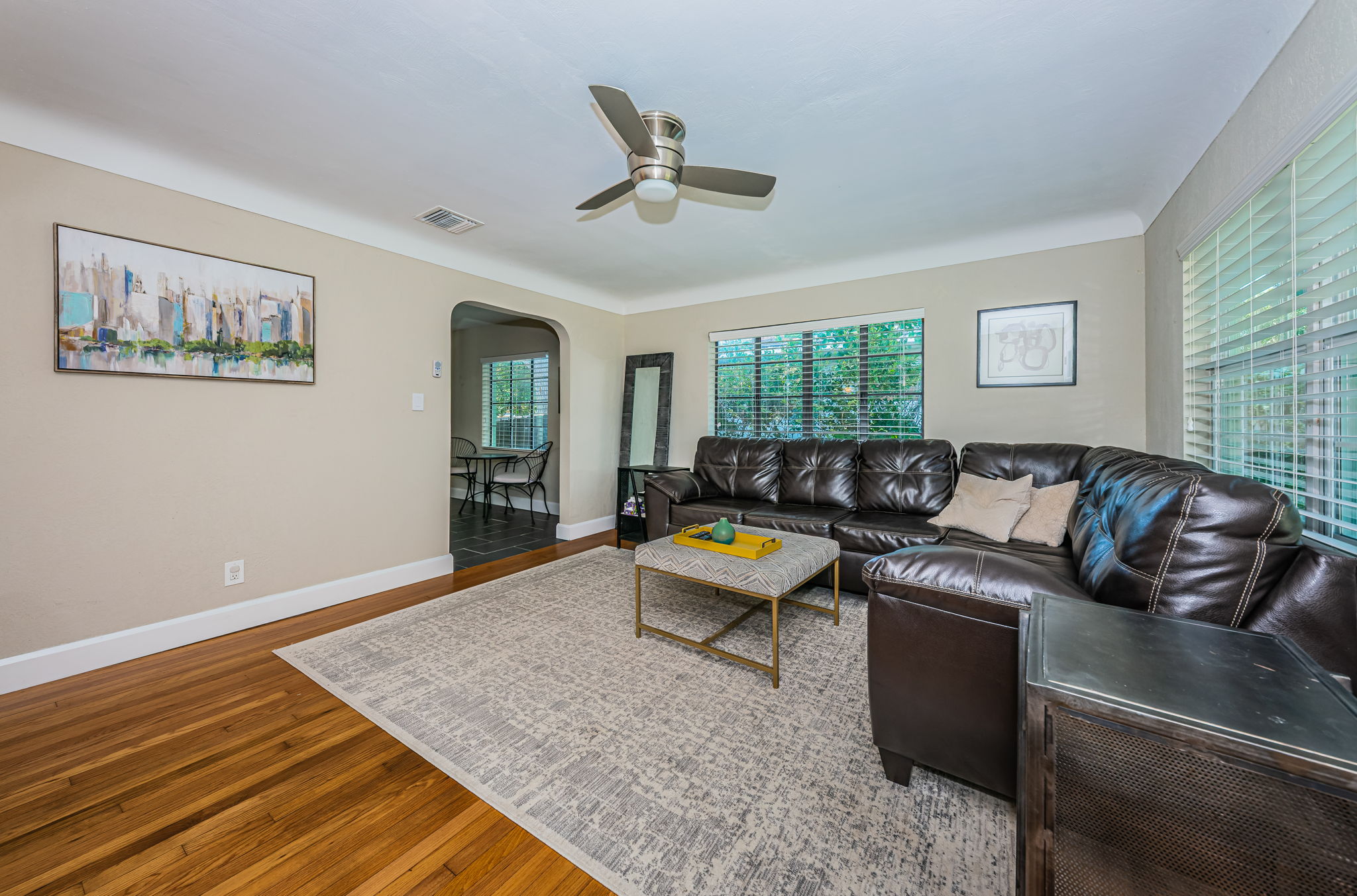 Living Room3-2