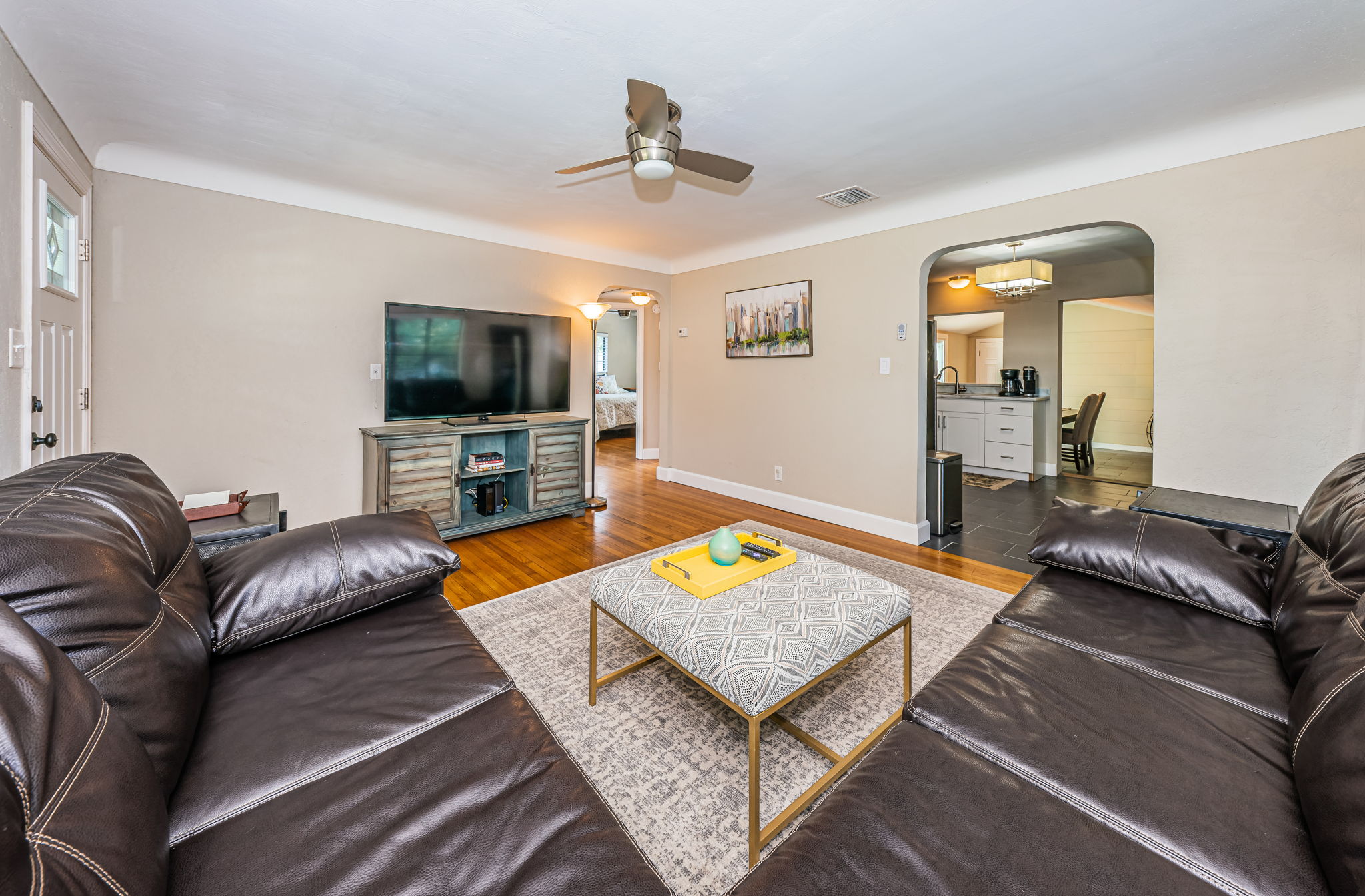 Living Room4-2