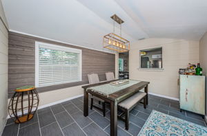 Dining Room3-2