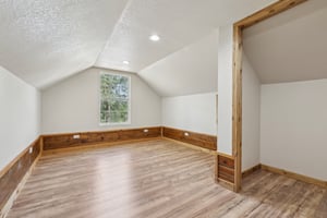 Co Rd 211-0605-031.jpg