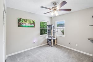 E Hancock Dr-S2907-017.jpg