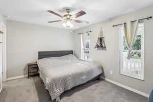 E Hancock Dr-S2907-022.jpg