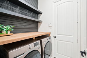  Photo 56