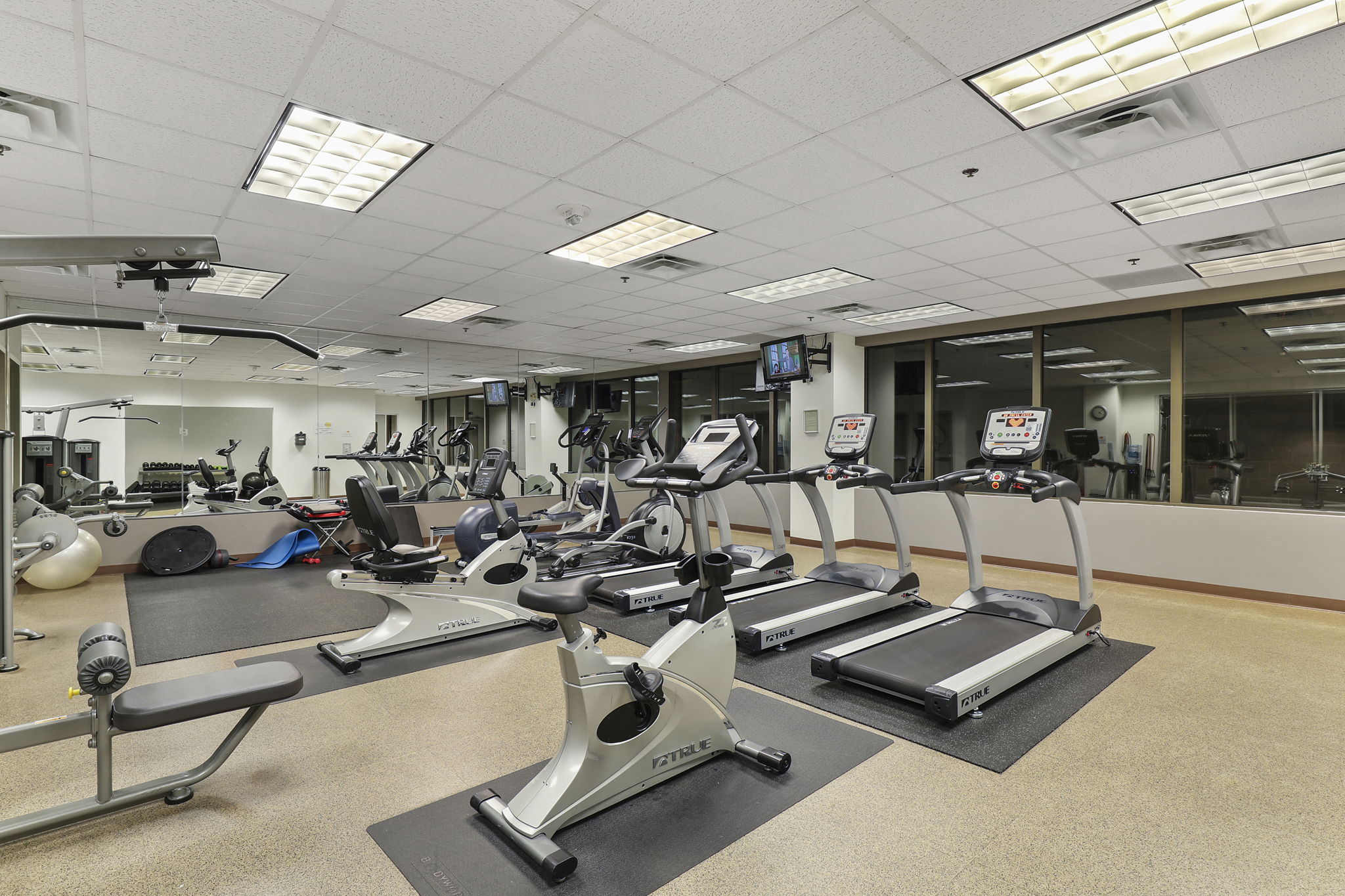 6th Floor Amenity - Gym