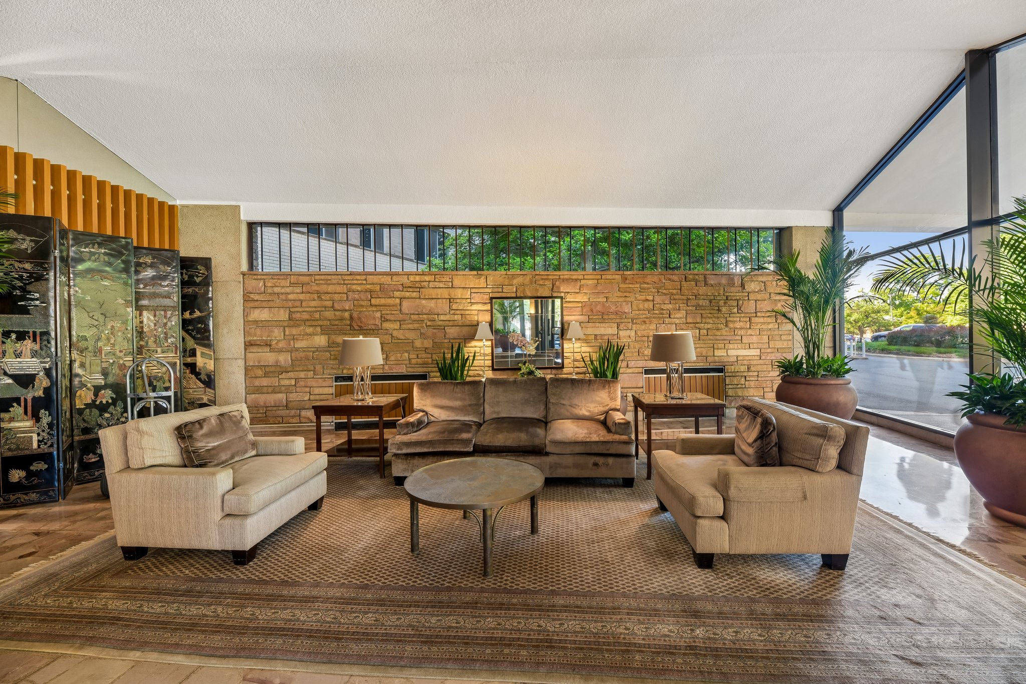 N Nash St 1109-S1305-011.jpg